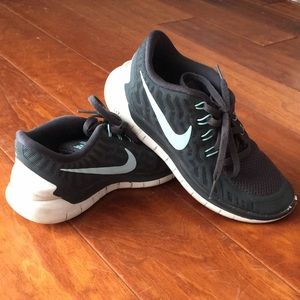 Nike Free 5.0 WOMENS size 6